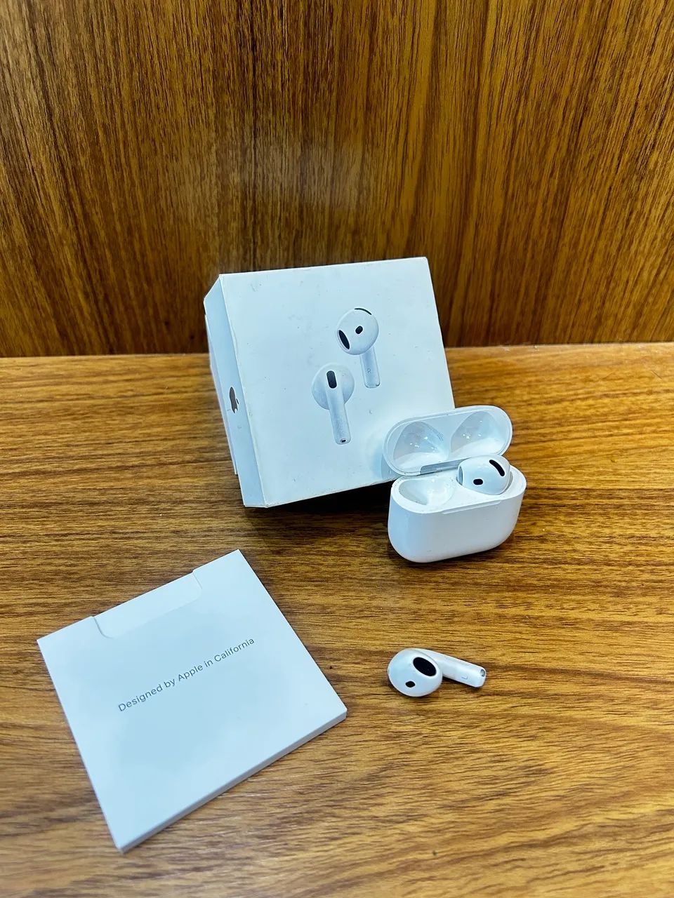 AirPods 4 / USB-C /ANC非搭載/<No.3032> AirPods 4 com ANC | Cancelamento Ativo de Ruído | USB-C - Fones de