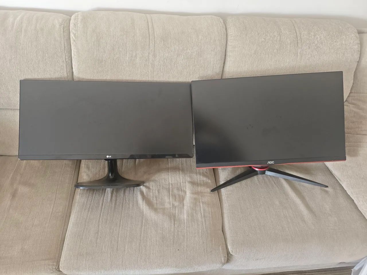 Monitores com defeitos 