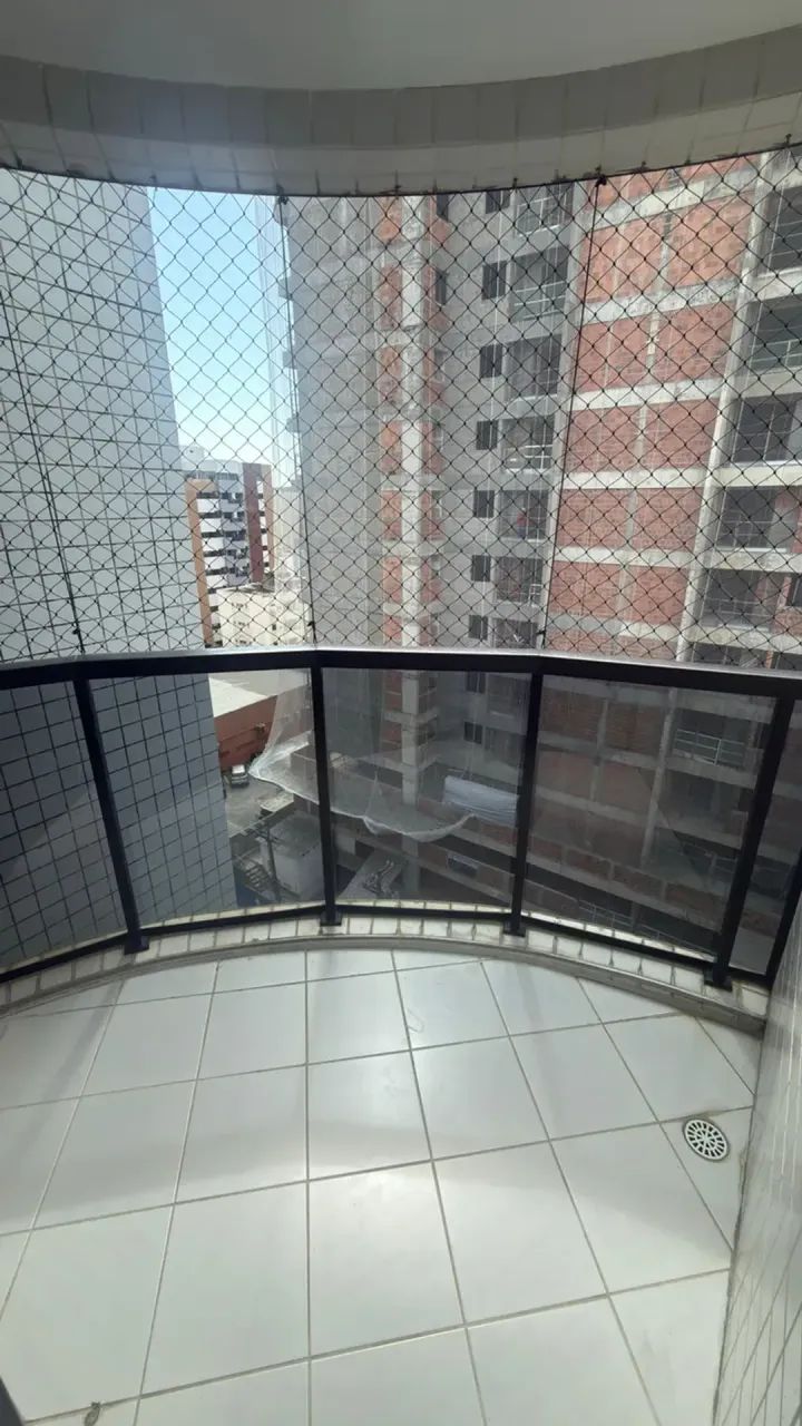 Alugo Apto com 3 quartos sendo 2 suítes com 75 m² na Jatiúca+lazer - Foto 2