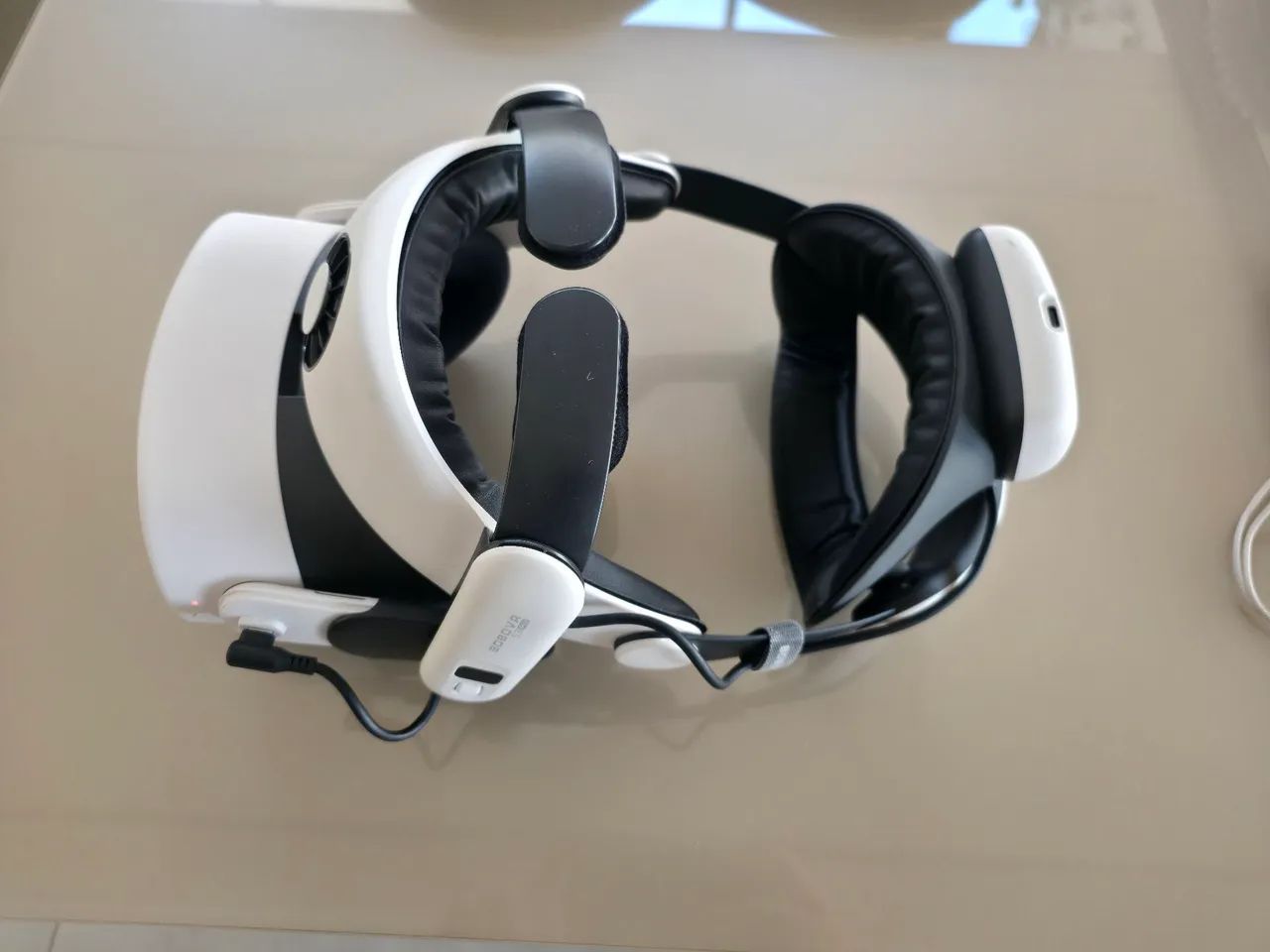 Meta Quest 3S 128 + BoboVR S3 Pro com Bateria e Cooler - Estado de