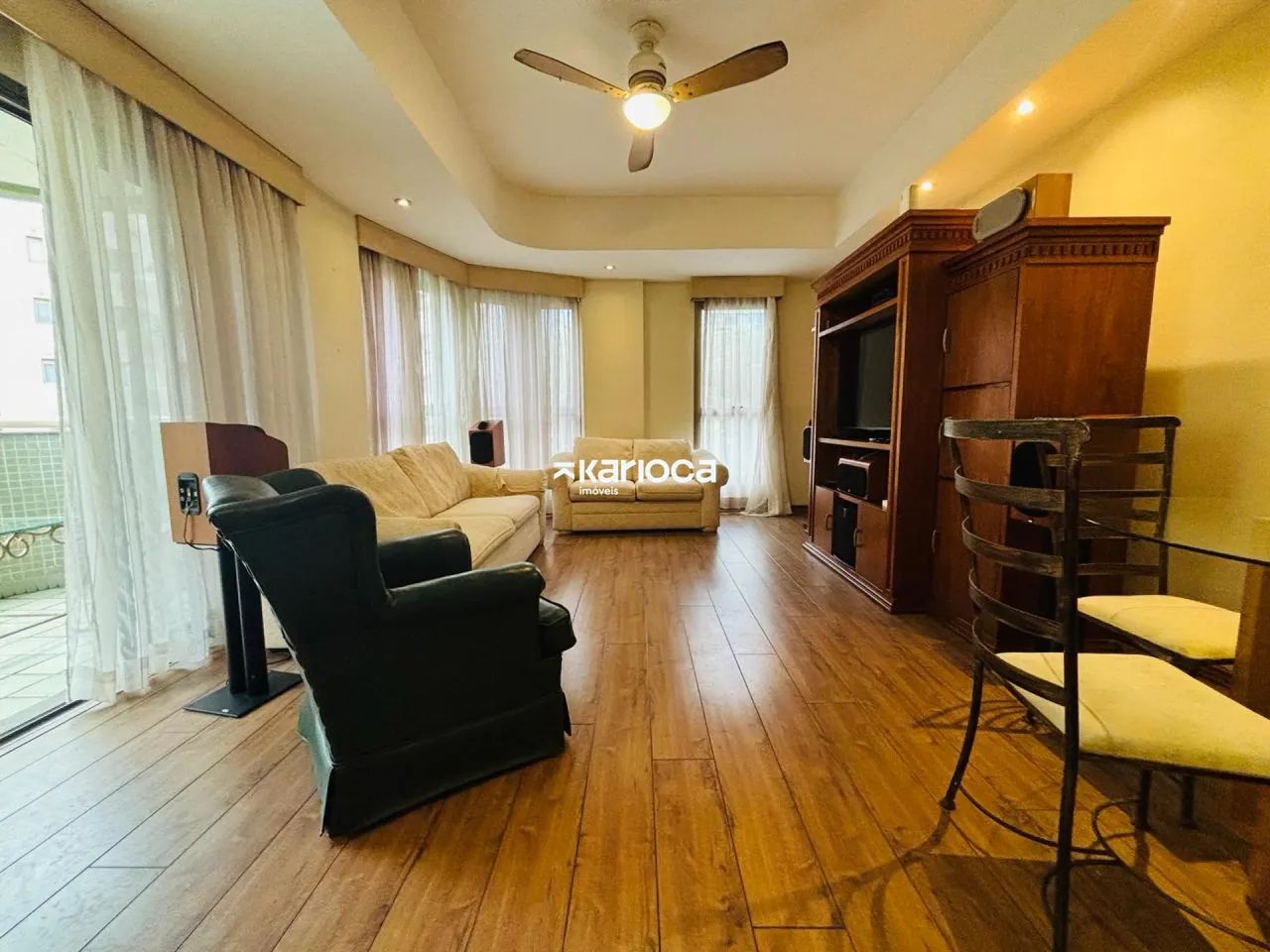 APARTAMENTO À VENDA NA AV LÚCIO COSTA / 2 SUÍTES / ESCRITÓRIO / SOL DA MANHÃ / INFRA COMPL
