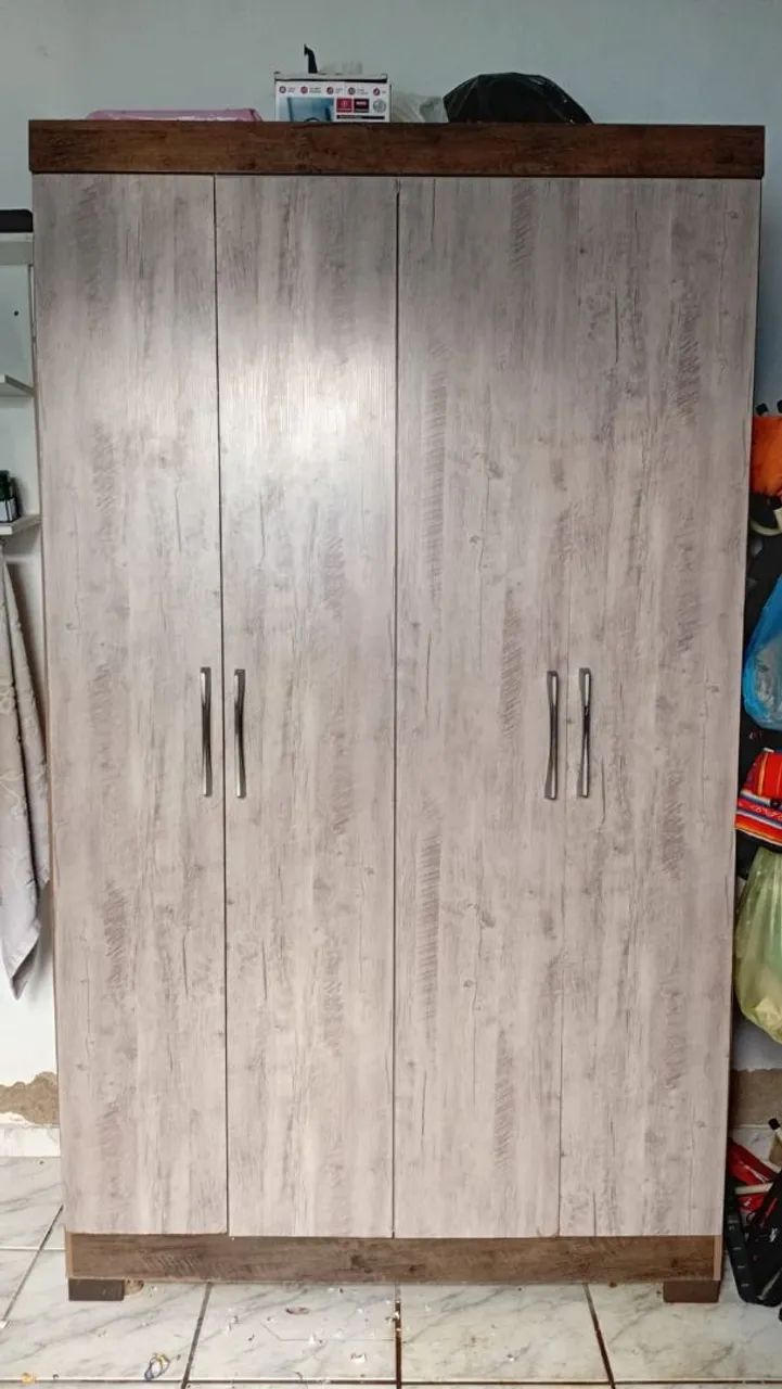 Guardar roupa por 430,00
