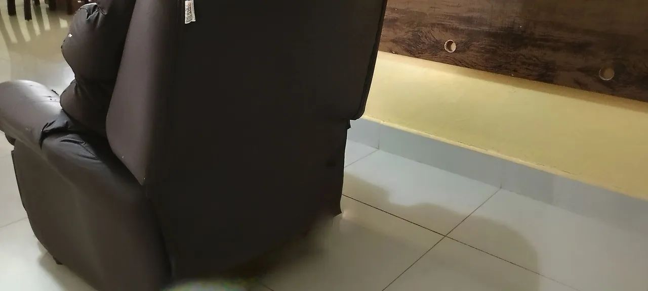 Poltrona do papai usada ótima para assistir TV e descansar - Foto 2