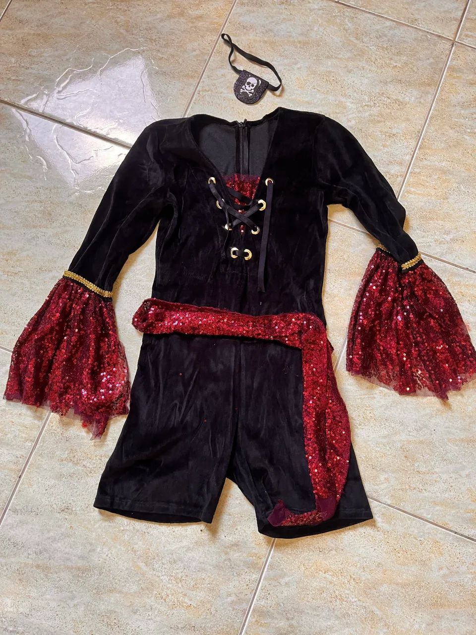 Fantasia Pirata menina