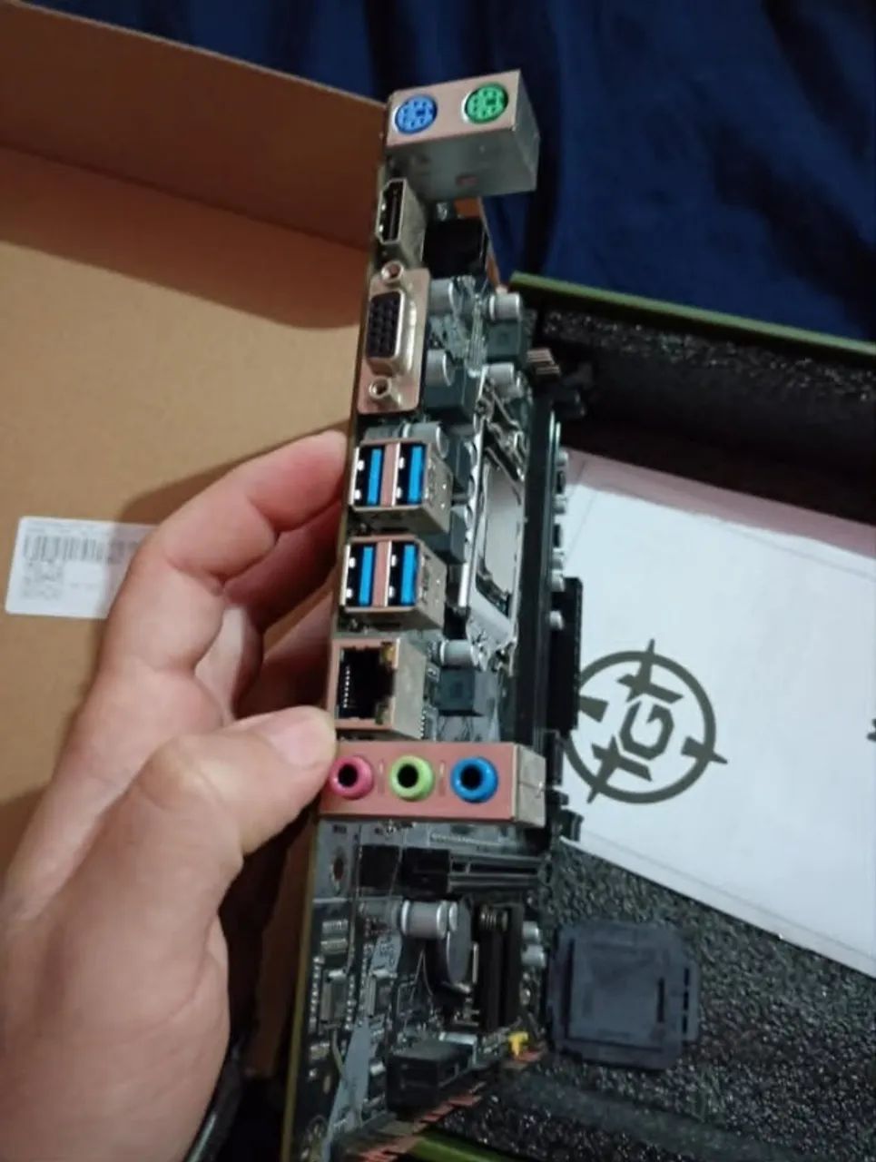 Processador Intel i5 8500 + Placa Mãe H310M-T DDR4 - Foto 4