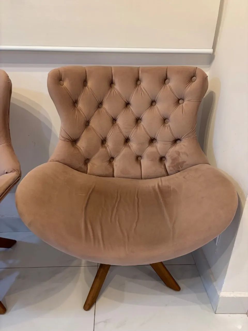 DUAS Poltronas Elegantes - Foto 3