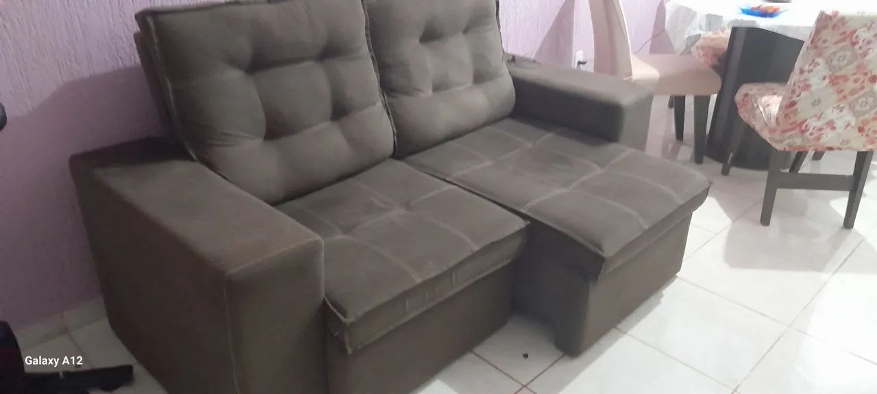 Vendo sofá mais mesa e rack 65570217329665120