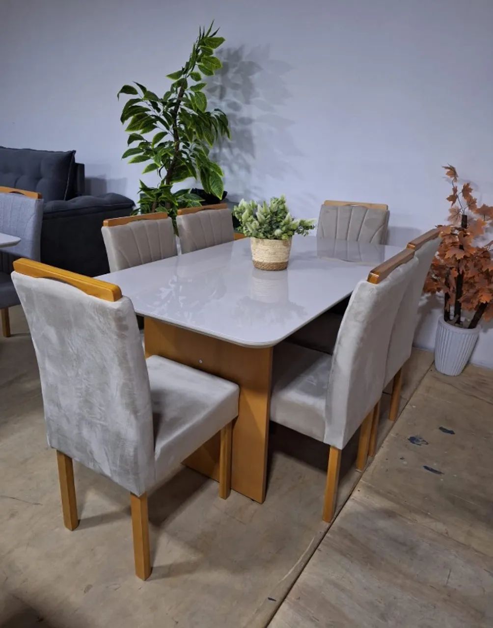 Conjunto Mesa Isis c/ 6 cadeiras tampo com vidro colado