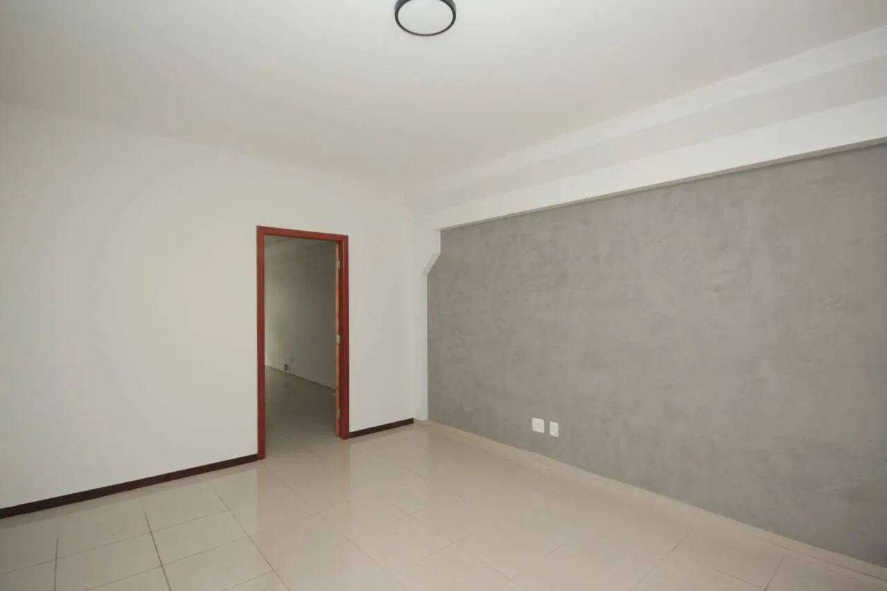 SALA COM 44M² PARA LOCAÇÃO NO VALE DO SERENO.