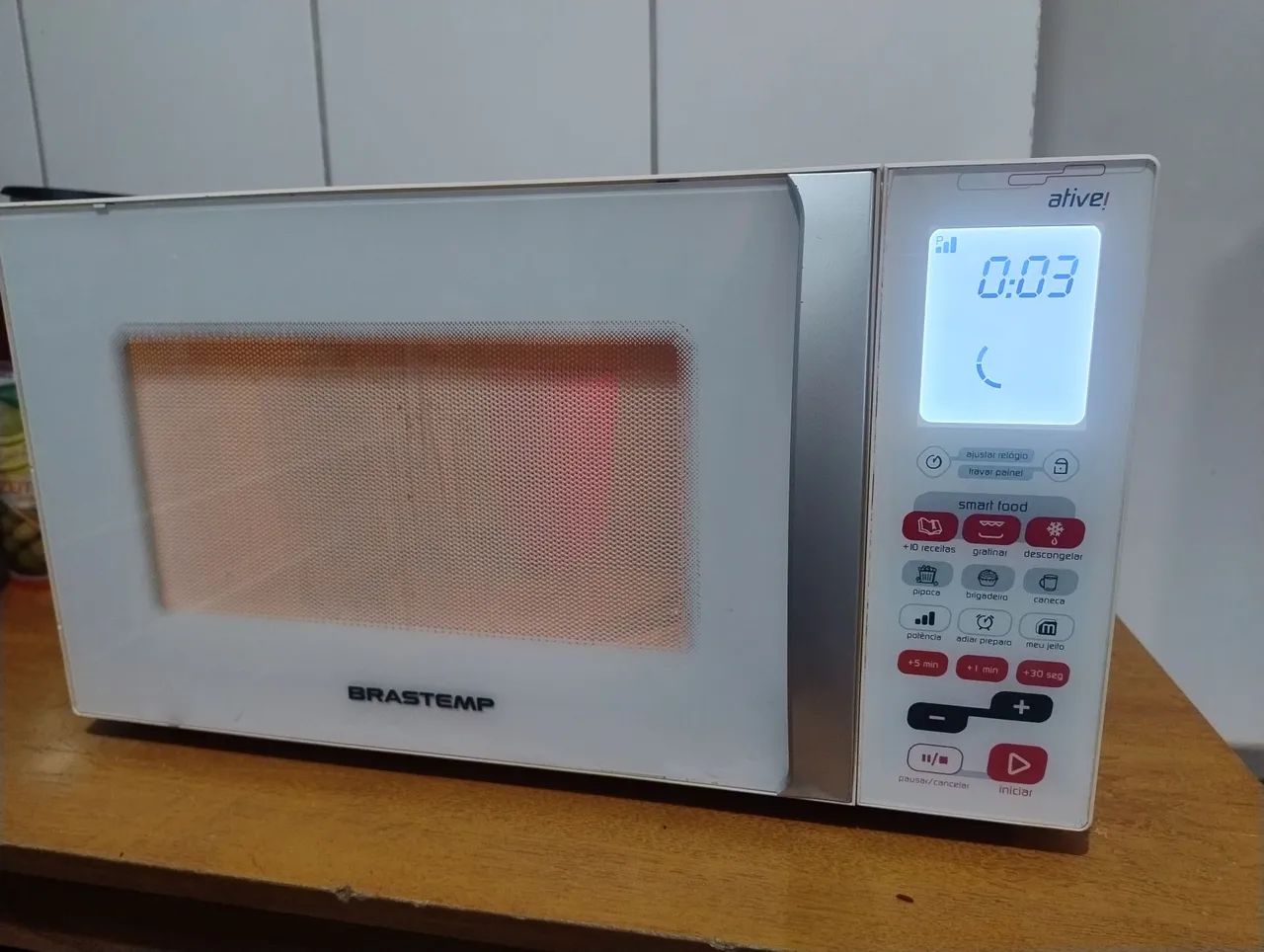 Microondas Brastemp 30l, entrega grátis  - Foto 2