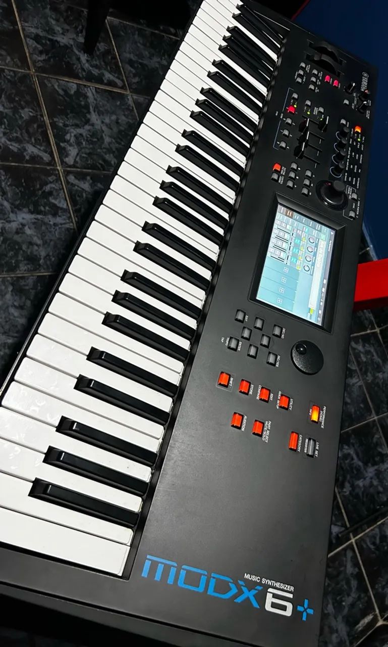 Teclado Yamaha MODX6+ - Foto 2