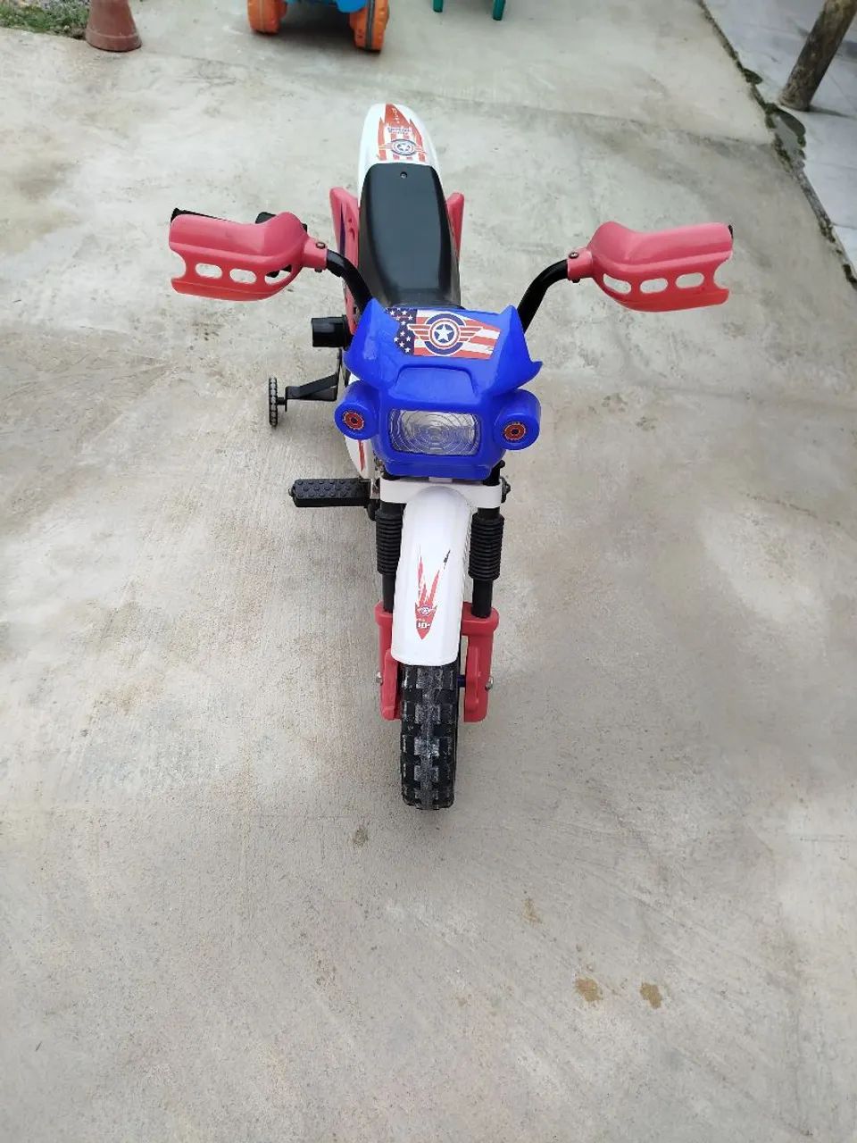 Moto elétrica infantil 