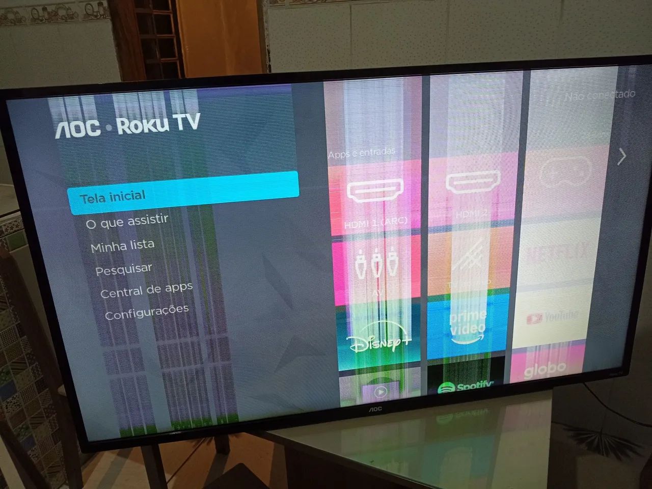 Televisão 43 polegadas Roku leia a descrição 