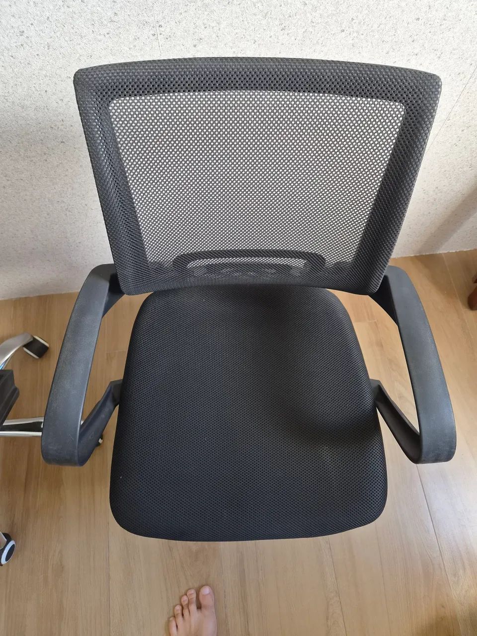 Black Swivel Office Chair