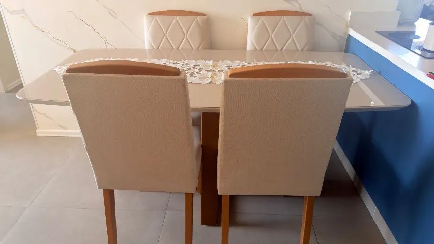 Mesa de jantar + 6 cadeiras | 1,80 m
