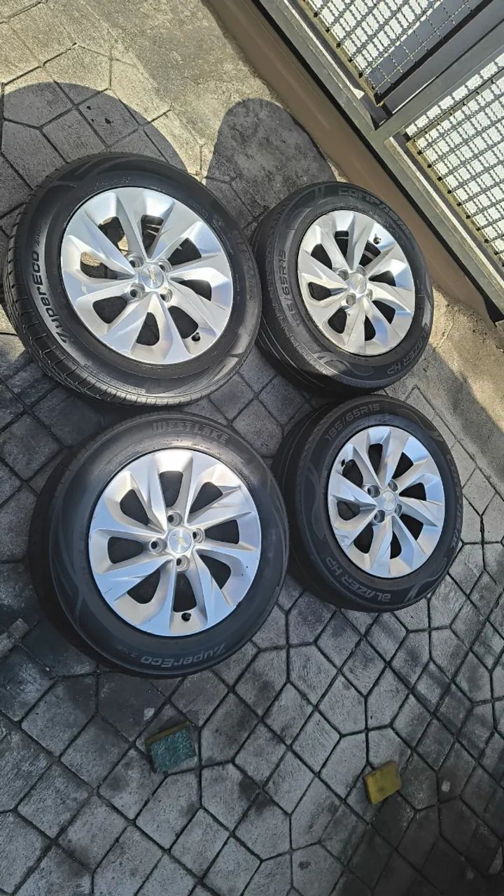 Jogo de rodas aro 15 Chevrolet Onix LT - Foto 2