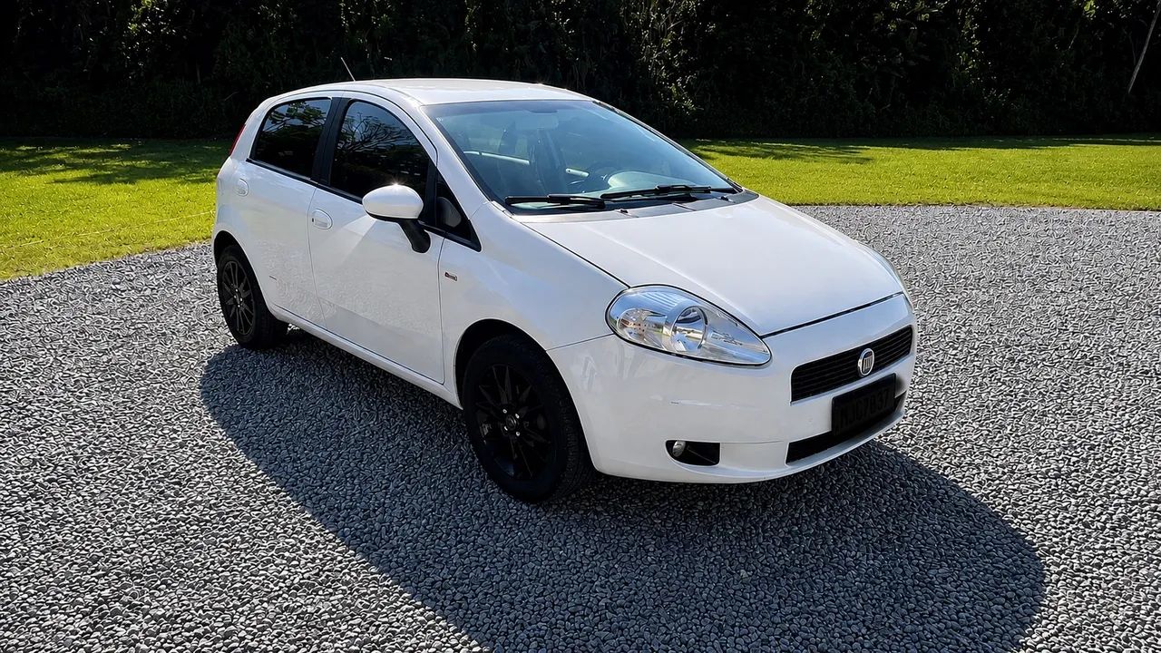 Fiat Punto ESSENCE 1.6 FLEX 16V 5P 2011