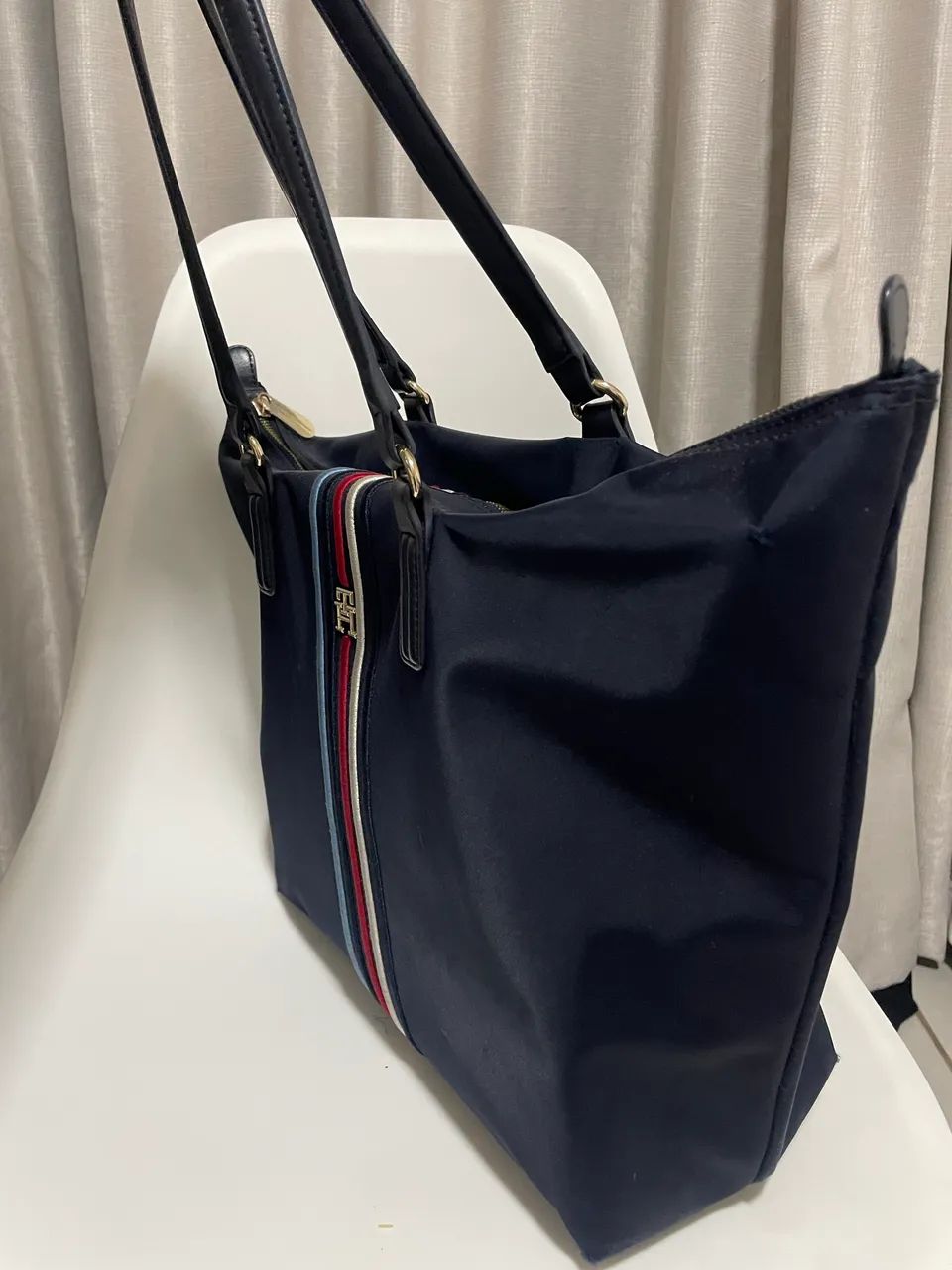 VENDO BOLSA TOMMY ORIGINAL  - Foto 4
