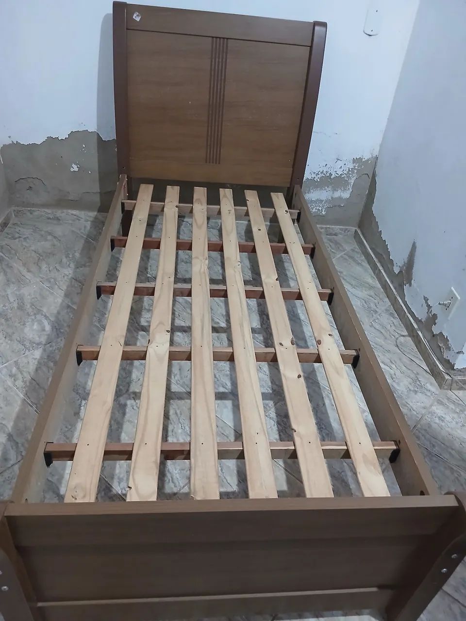 Cama solteiro  com colchão  - Foto 3