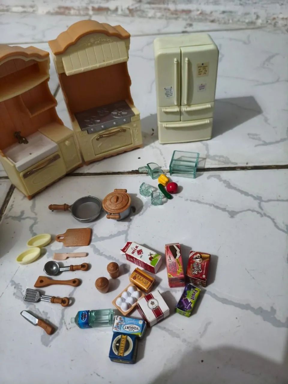 vendo casinha de boneca Sylvania  - Foto 4