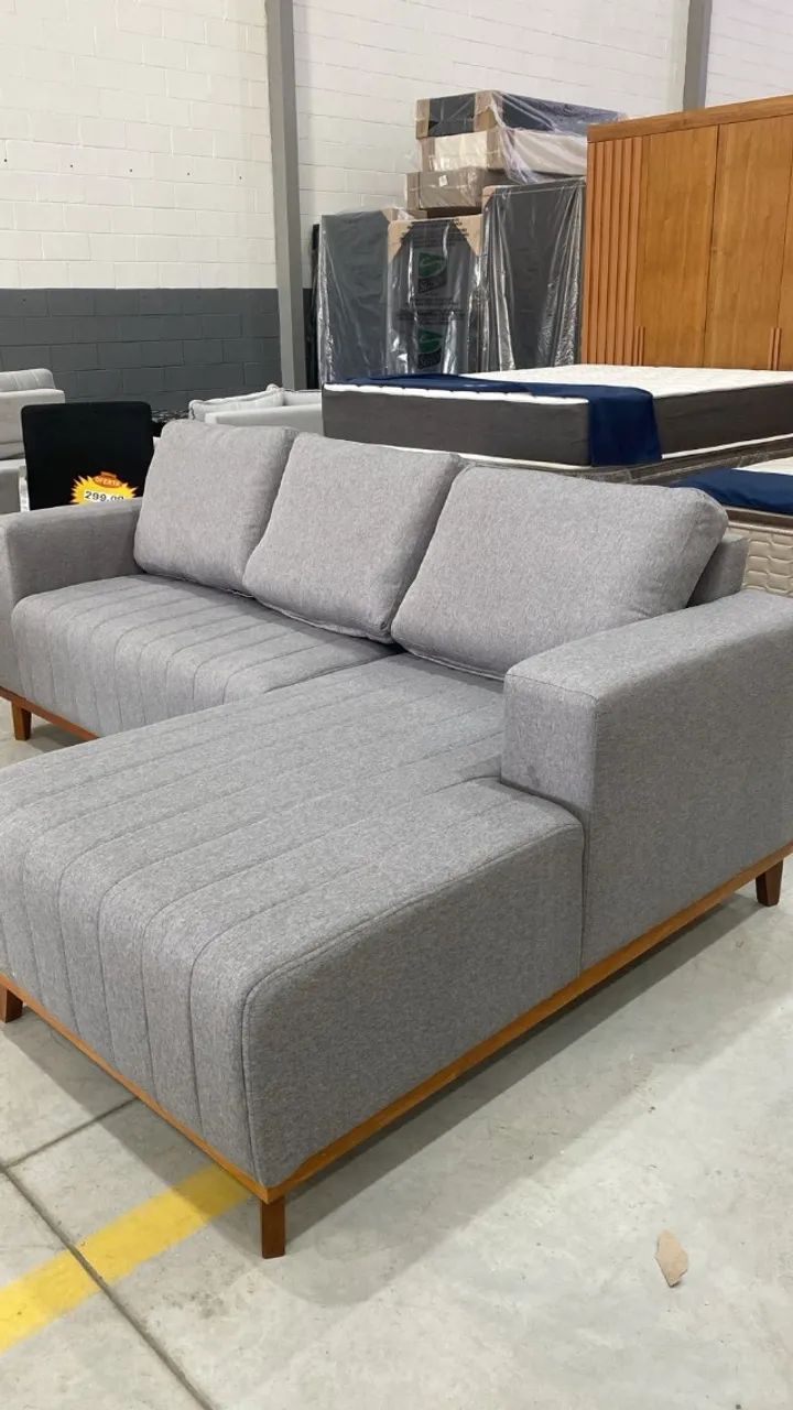 SOFA CONVENCIONAL COM CHAISE OFERTA DE ÚLTIMA PEÇA