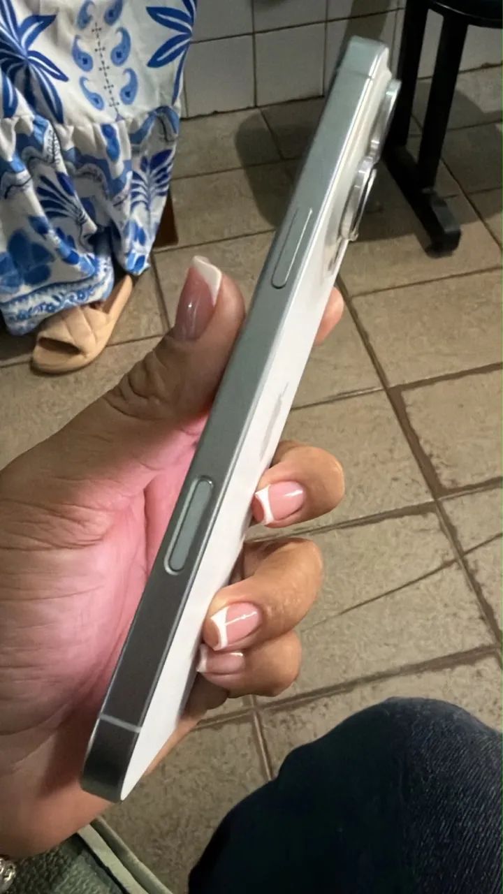 Vendo IPhone 16 Pro Max 265gb - Foto 3