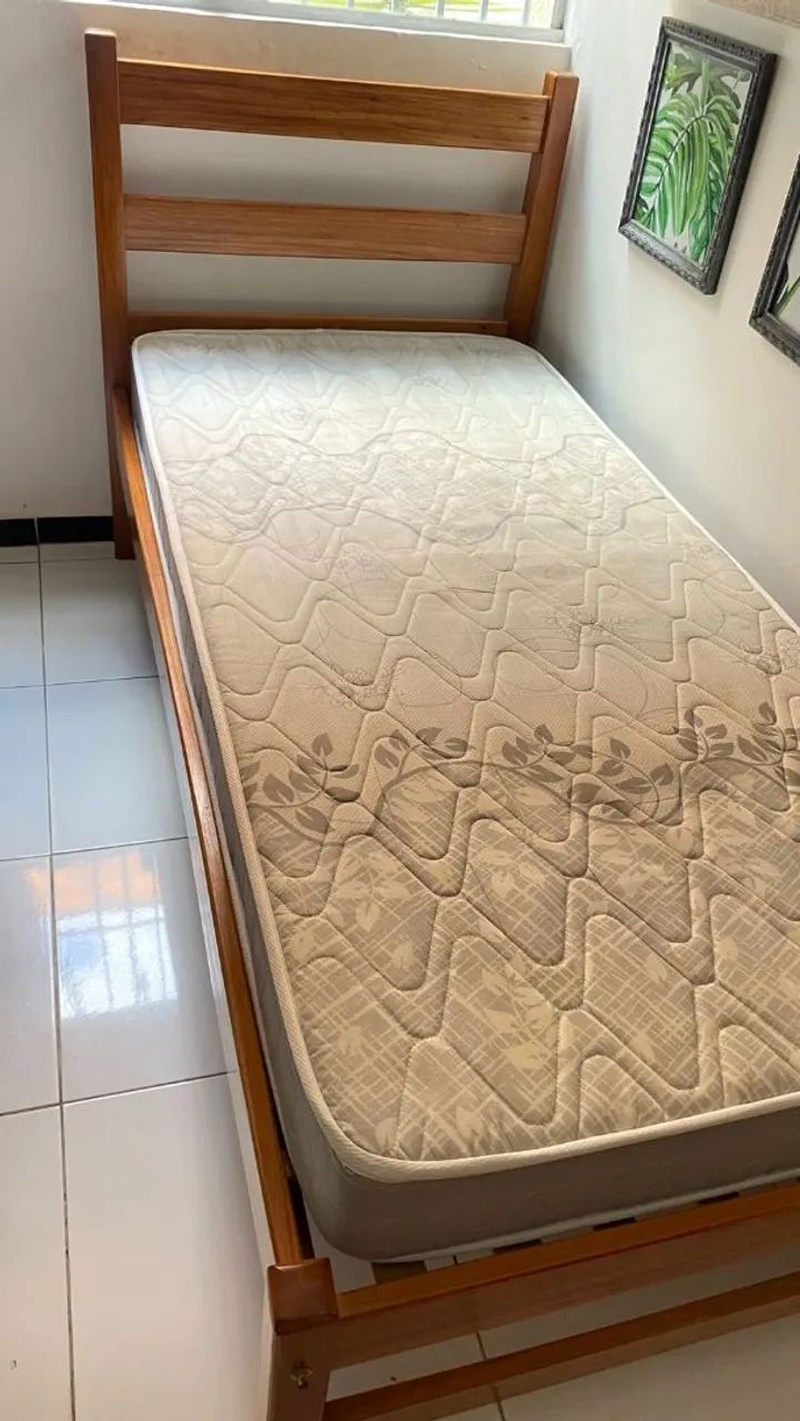 Cama solteiro em madeira maciça  - Foto 3