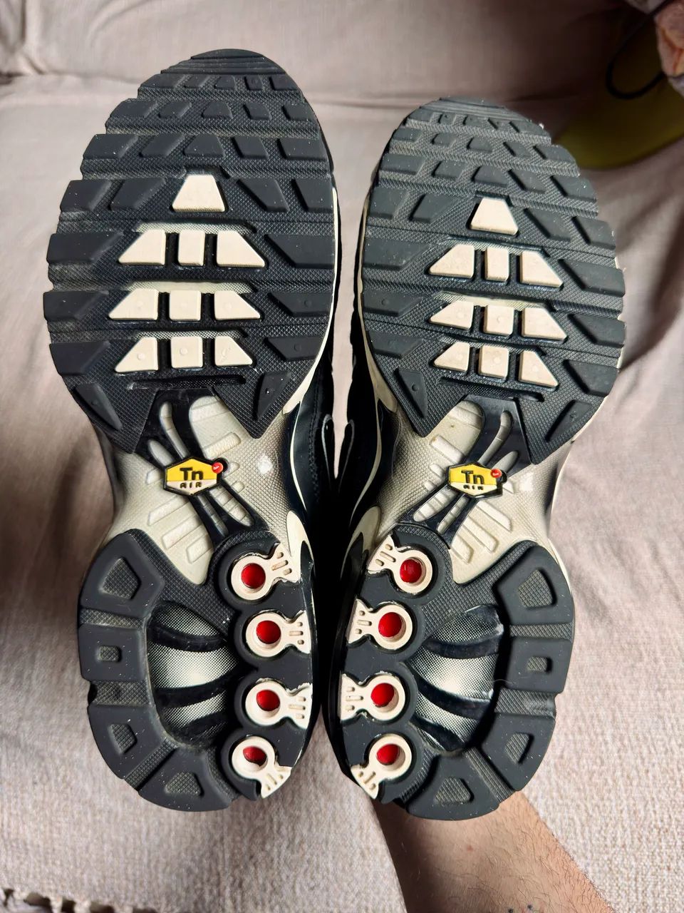 Tênis Nike Air max plus Tn preto e branco - Foto 3