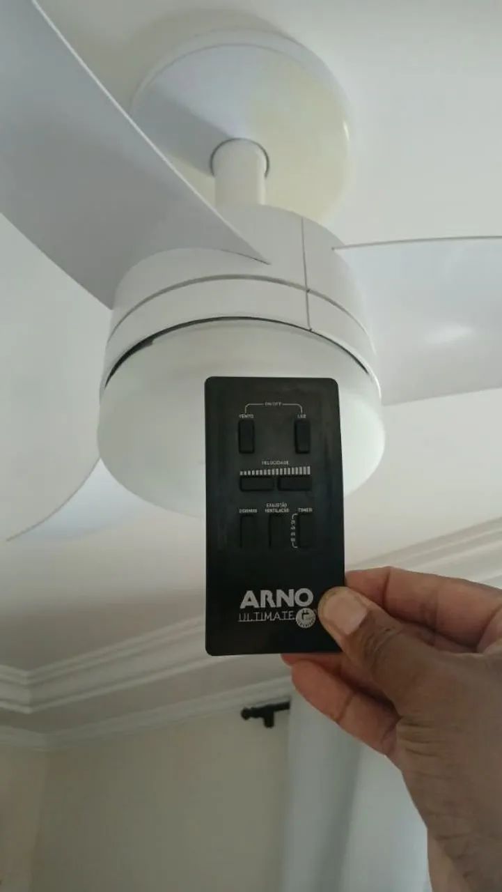 Ventilador de teto Arno ultimamente 