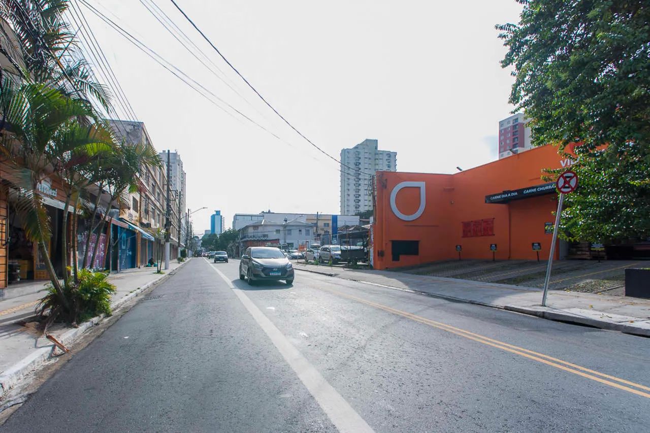Loja na Rua Orfanato, 175  150 m²
