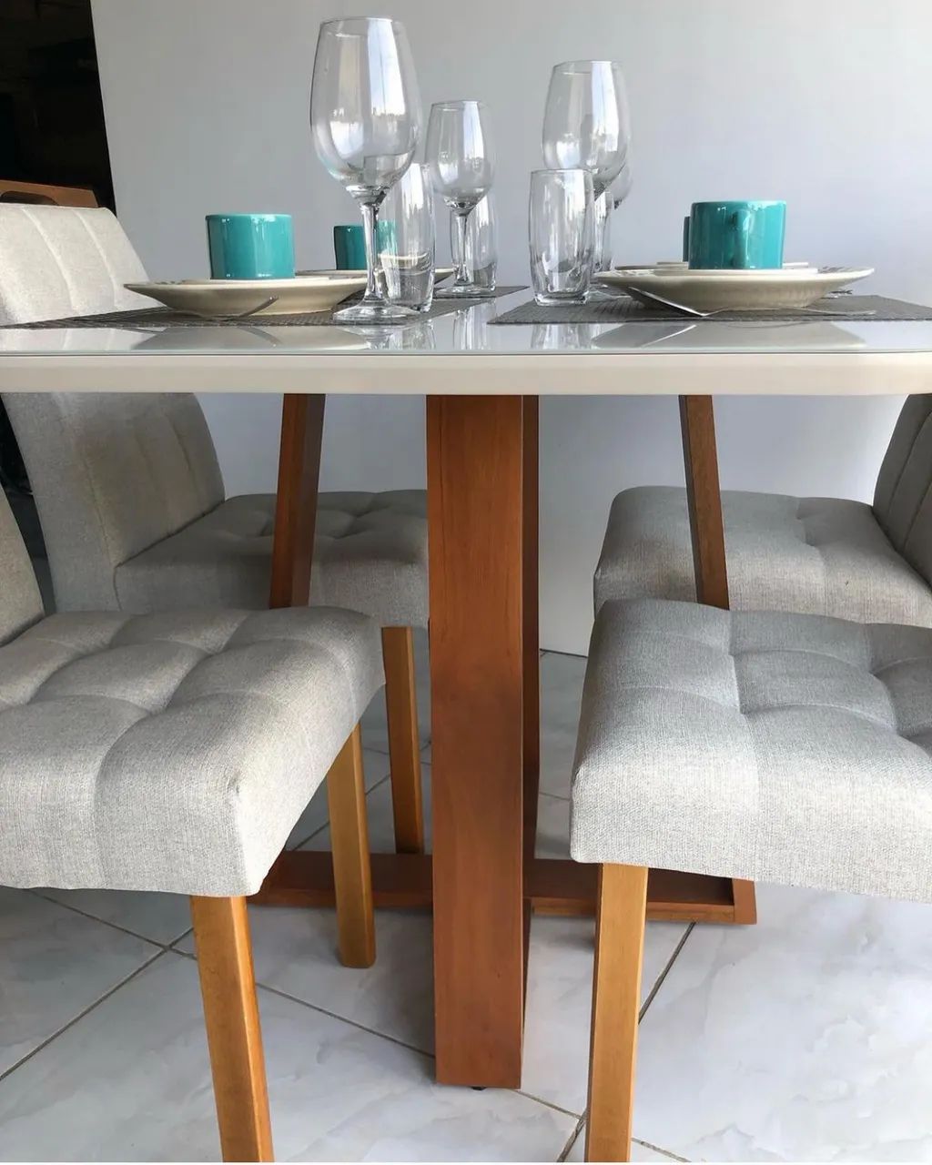 Mesa de Jantar 120x80cm com 4 Cadeiras