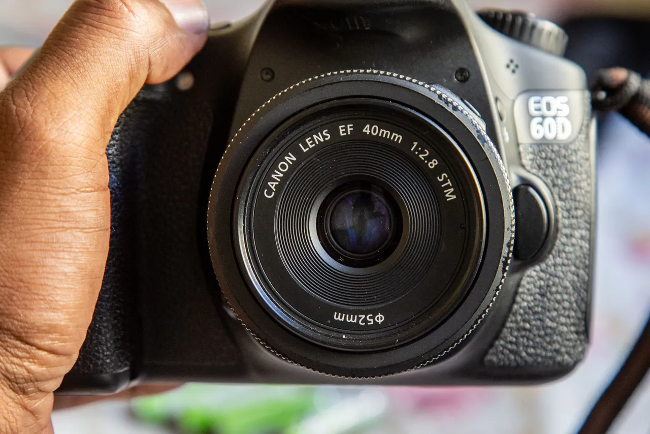 Canon EOS 600D + Lente 18-55 mm Perfeita. - Câmeras e Filmadoras