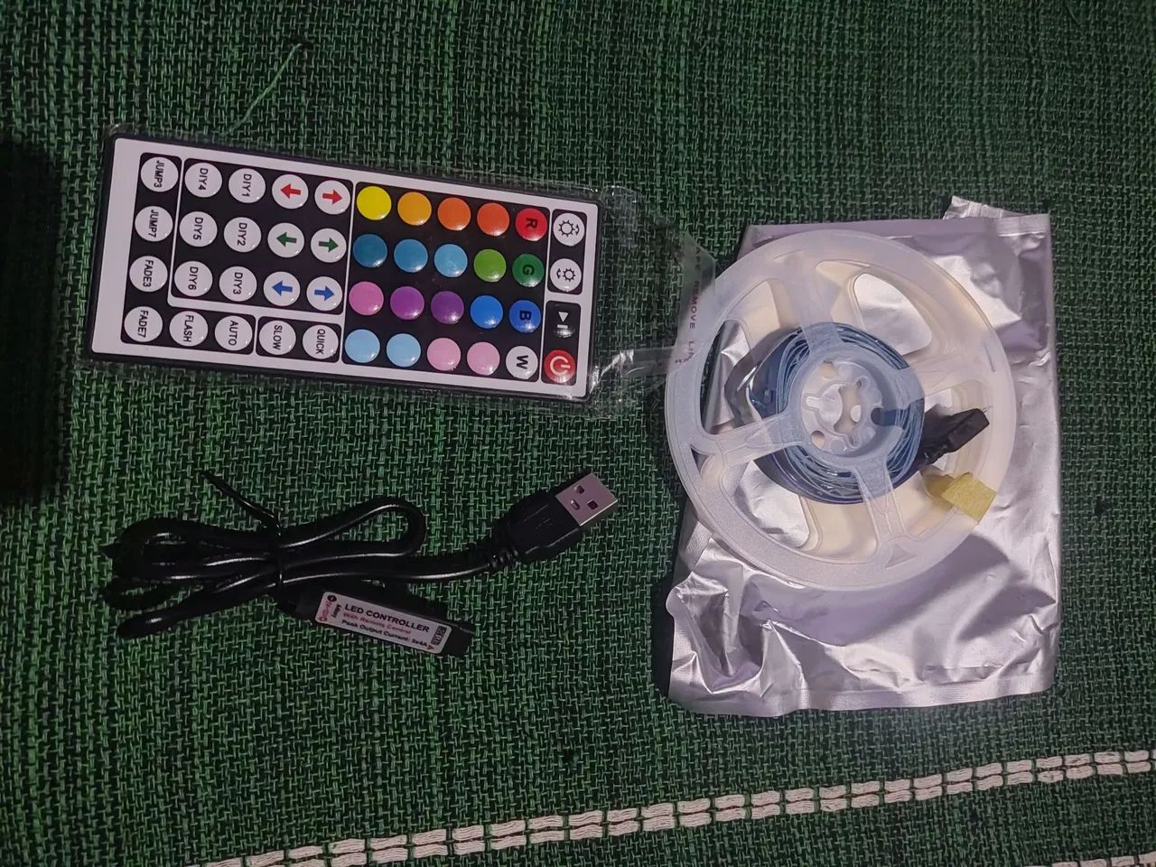 FITA DE LEDS, COM CONTROLE  - Foto 2