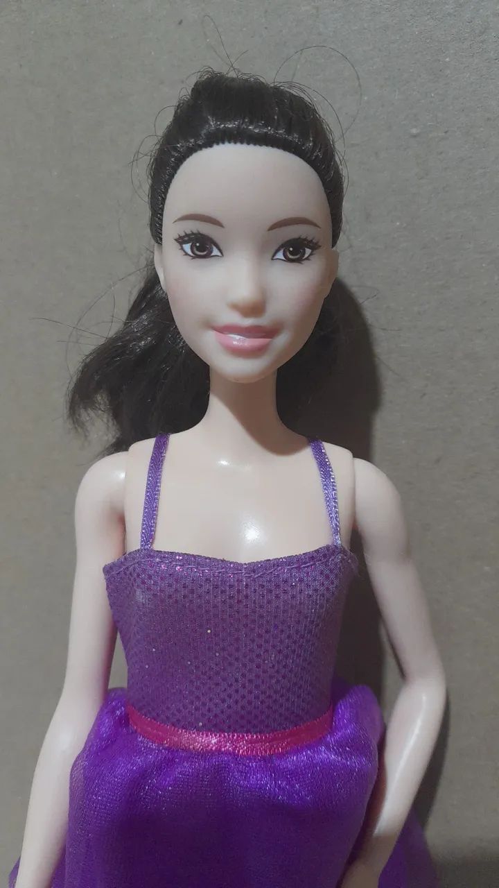 Barbie asiática  - Foto 4