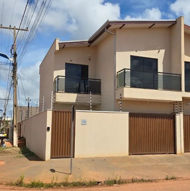 Sobrado para Alugar - 2 Quartos, 1 Suíte - Pontes e Lacerda