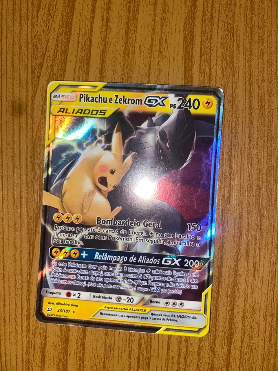 Carta Pokémon Pikachu e zekrom - Foto 2