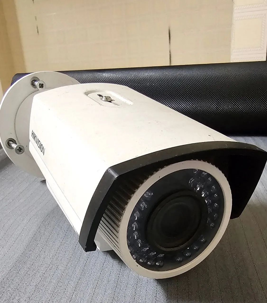 Câmera de vigilância Hikvision