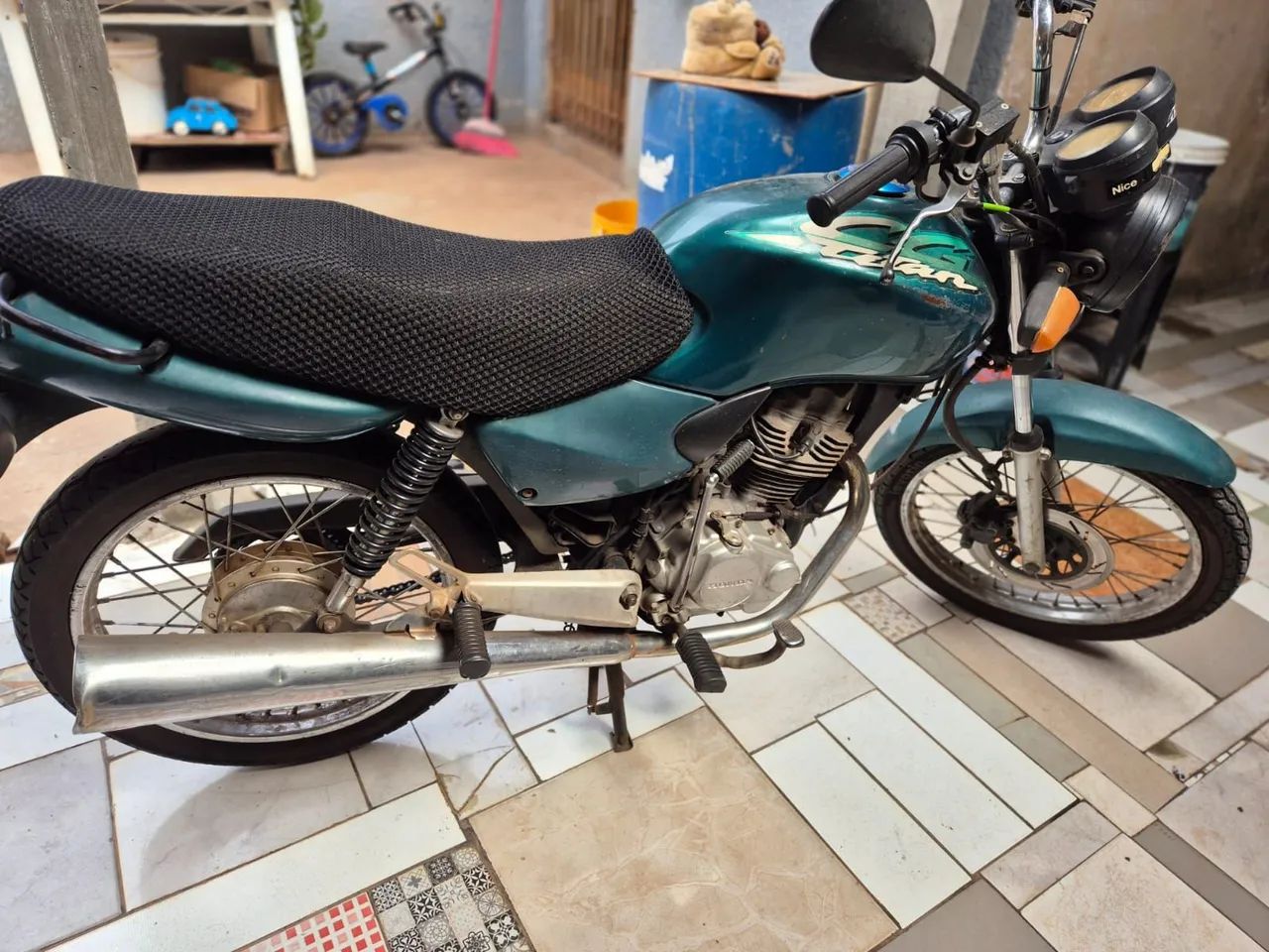 Titan es 125