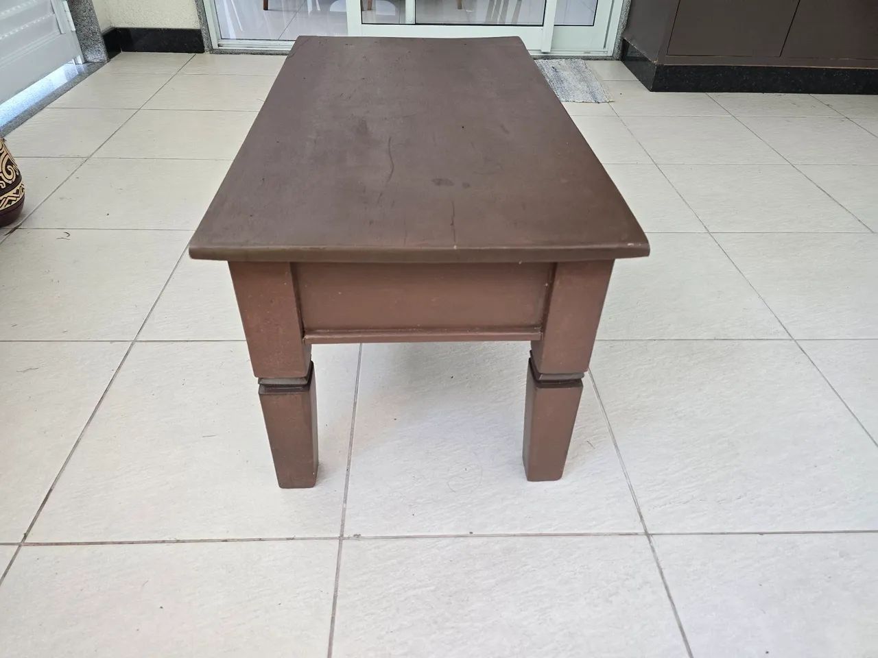 Mesa de Centro de Madeira Trabalhada  - Foto 2