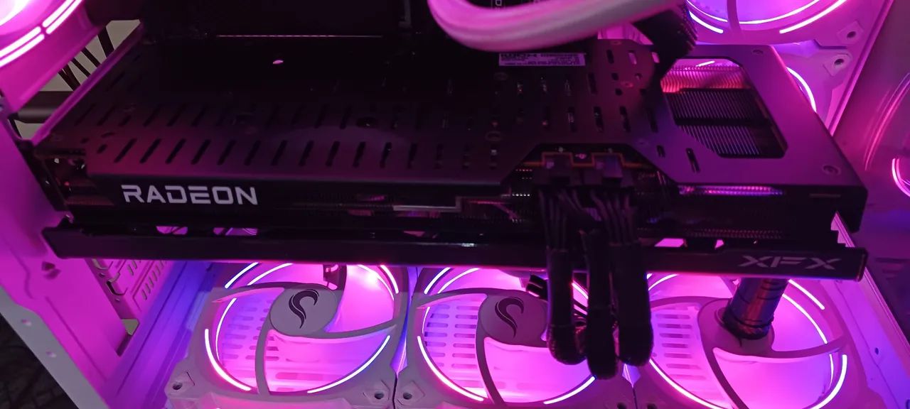 Placa de video RX 7800 XT 16 GB - Foto 3