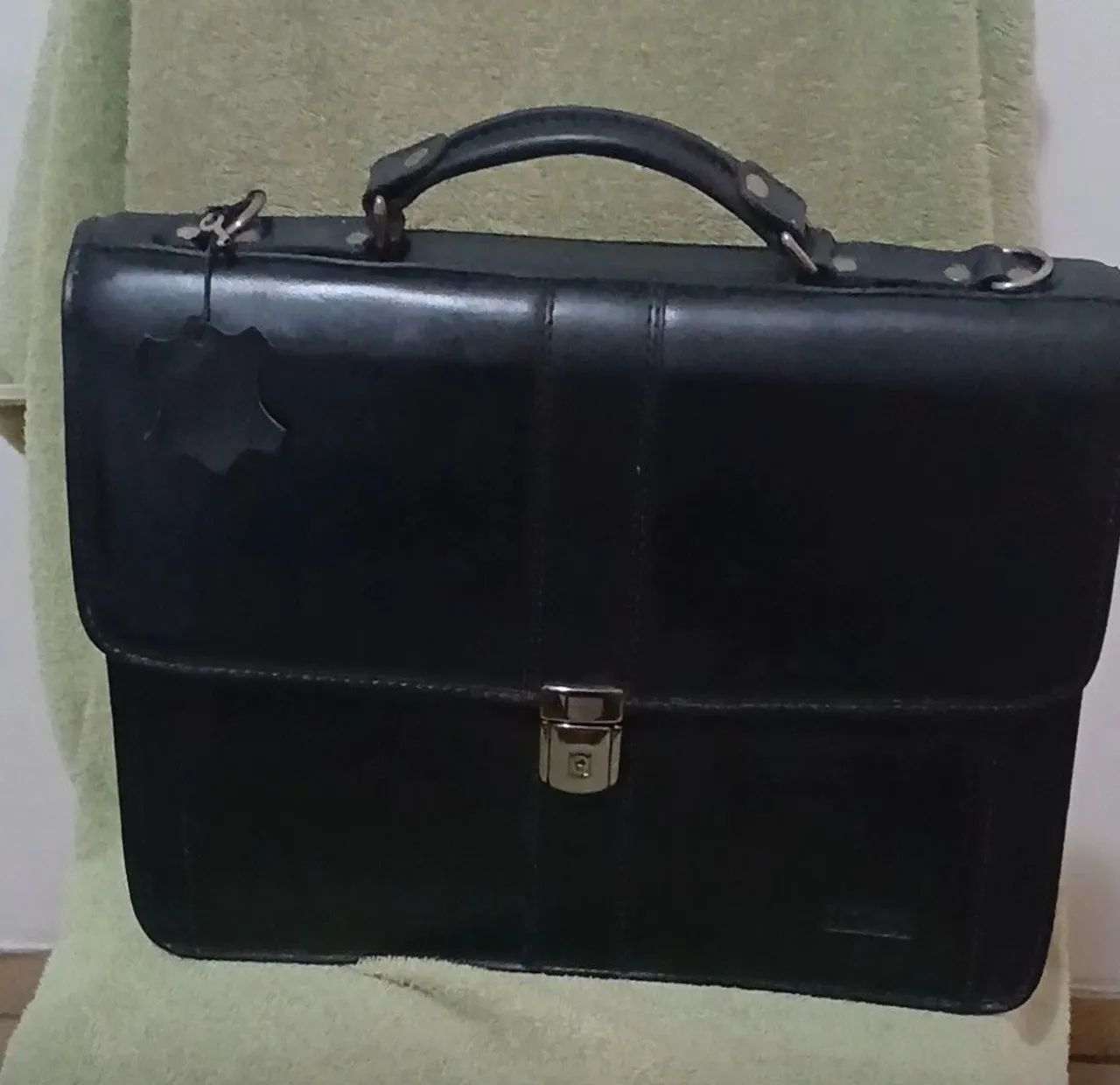 Bolsa executiva em couro, com três divisões. - Foto 4