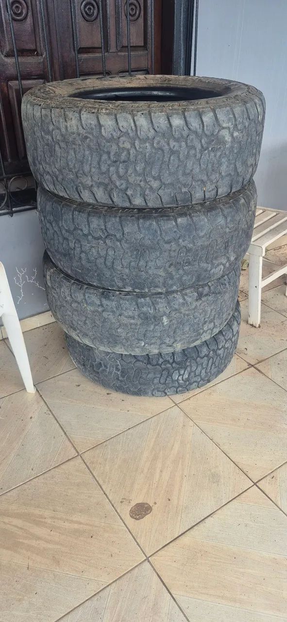 Pneus 265/65 aro 18