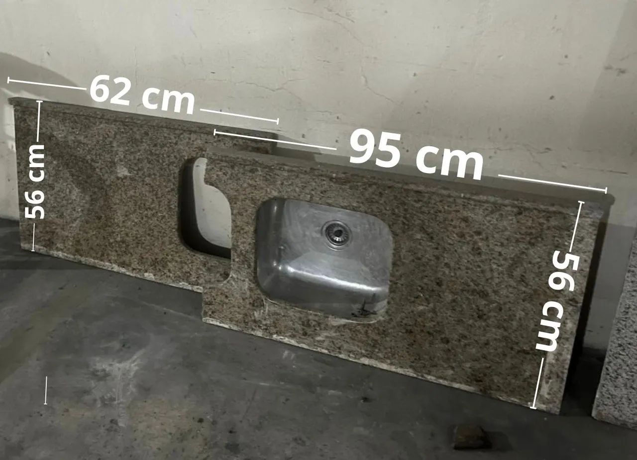 Bancada de granito com cuba  de inox em ótimo estado 