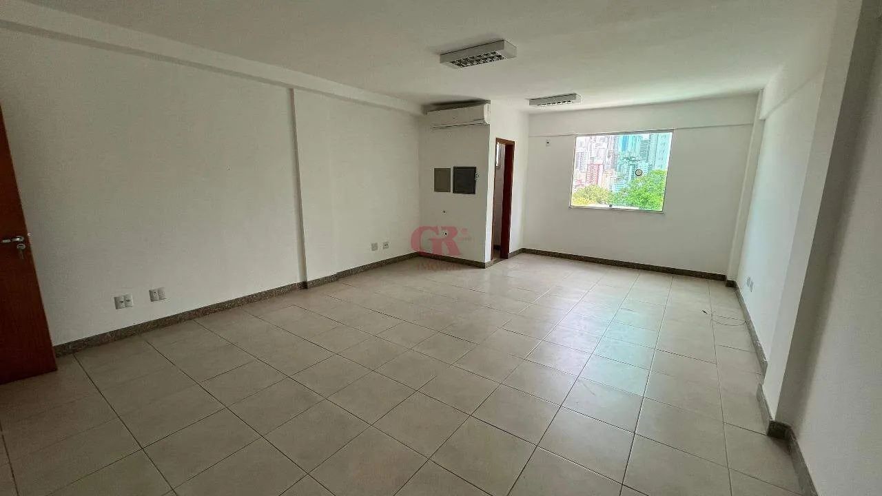 Sala, excelente localização, próximo a todo comercio! - Foto 4