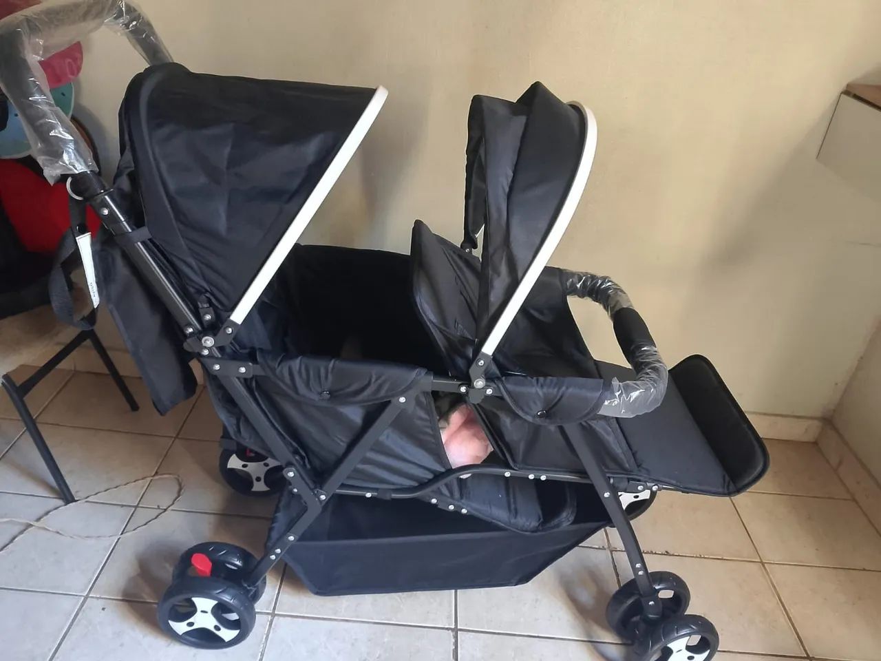 Carrinho de Bebê Gêmeos  - Foto 2
