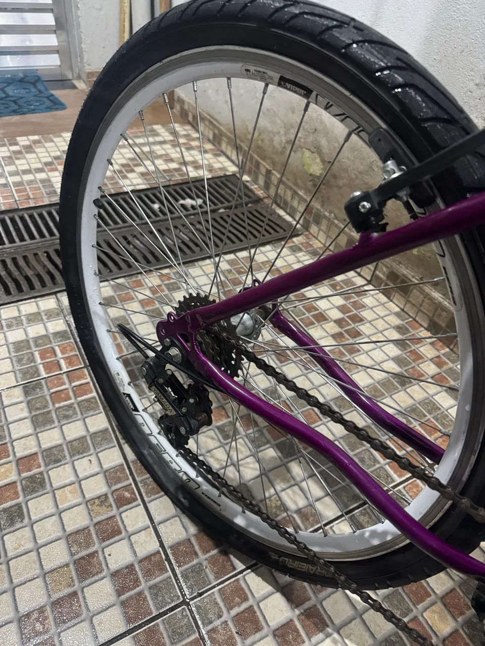 Bicicleta Aro 26 com Marchas - 26x1.95 - Foto 4