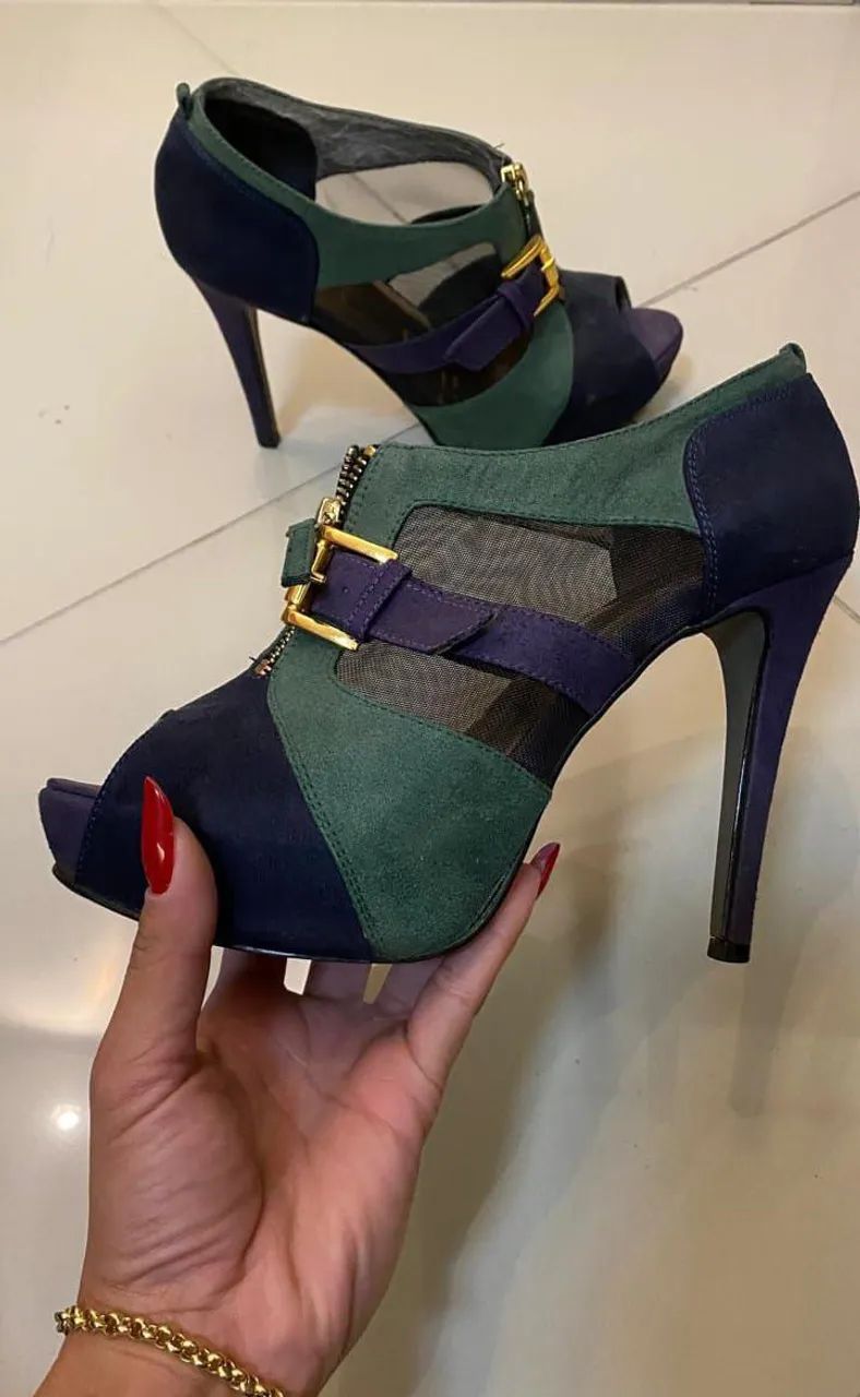 Lotinho de sandálias Ankle boot e Bota - 38