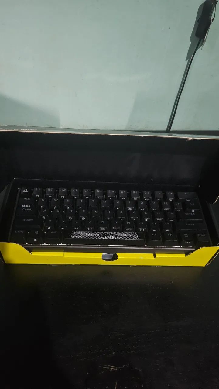 Teclado corsair k65  - Foto 2