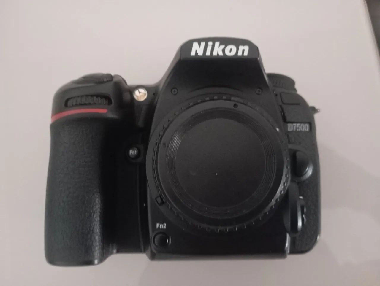 Vendo câmera Nikon D7500 - Foto 2