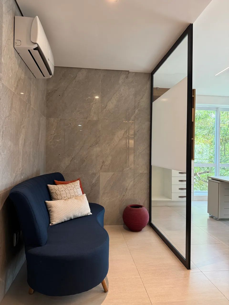 Sala Comercial Mobiliada Alto Padrão Setor Bueno  - Foto 4